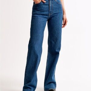 Abercrombie & Fitch 90’s relaxed jean High rise 30
